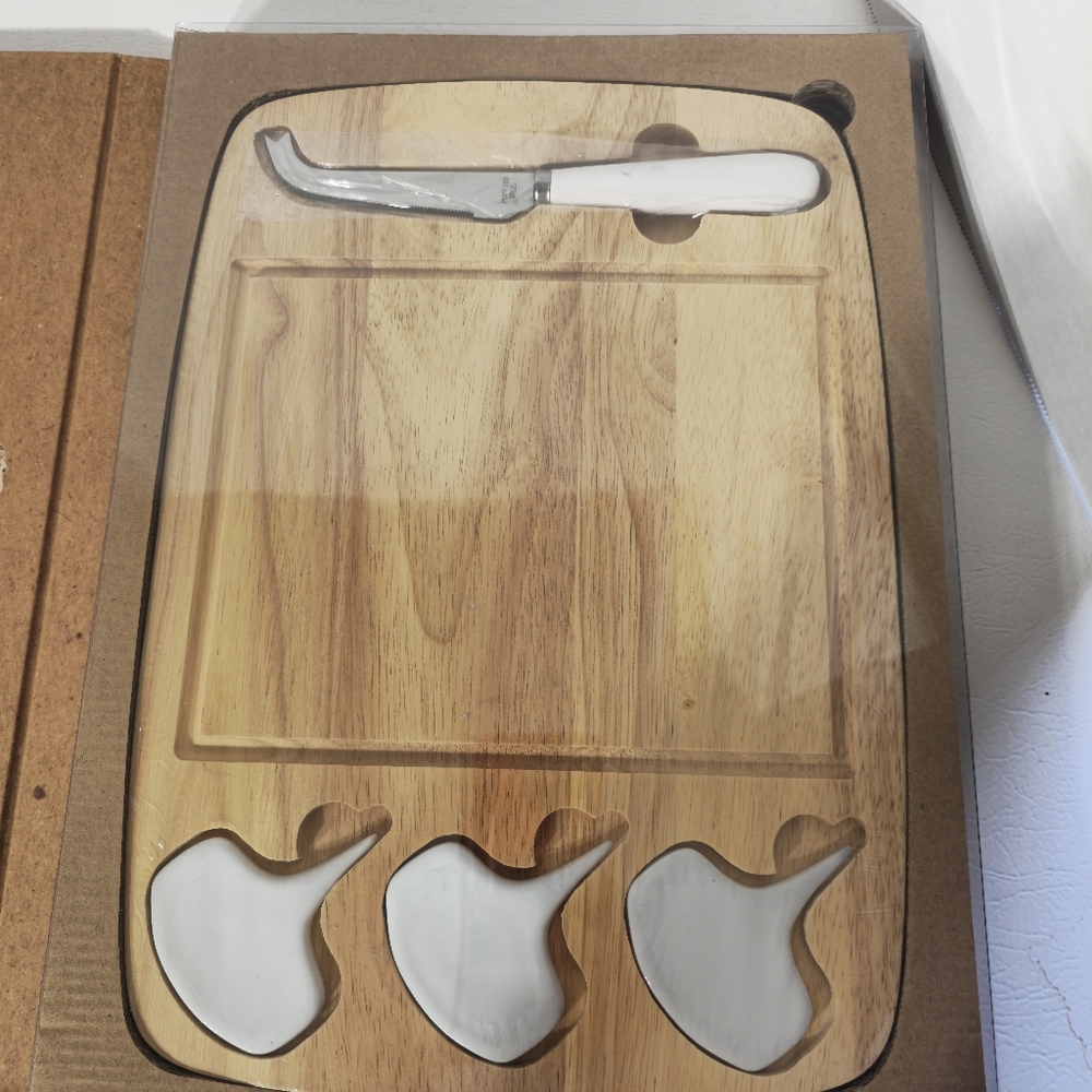 Rare Cutting Board Cheese Set